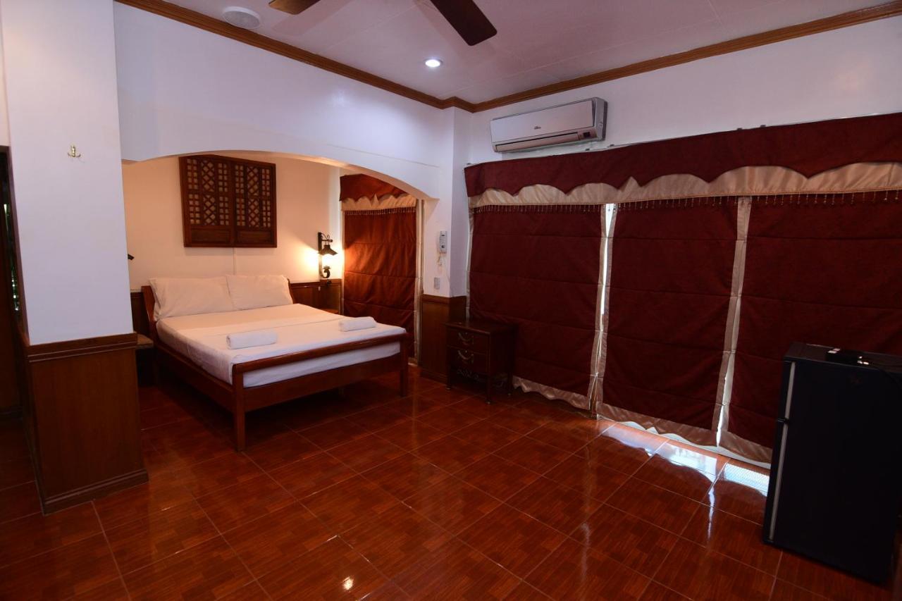 Ang Tahanan Ni Aling Meding Hotel And Restaurant San Pablo Exterior foto